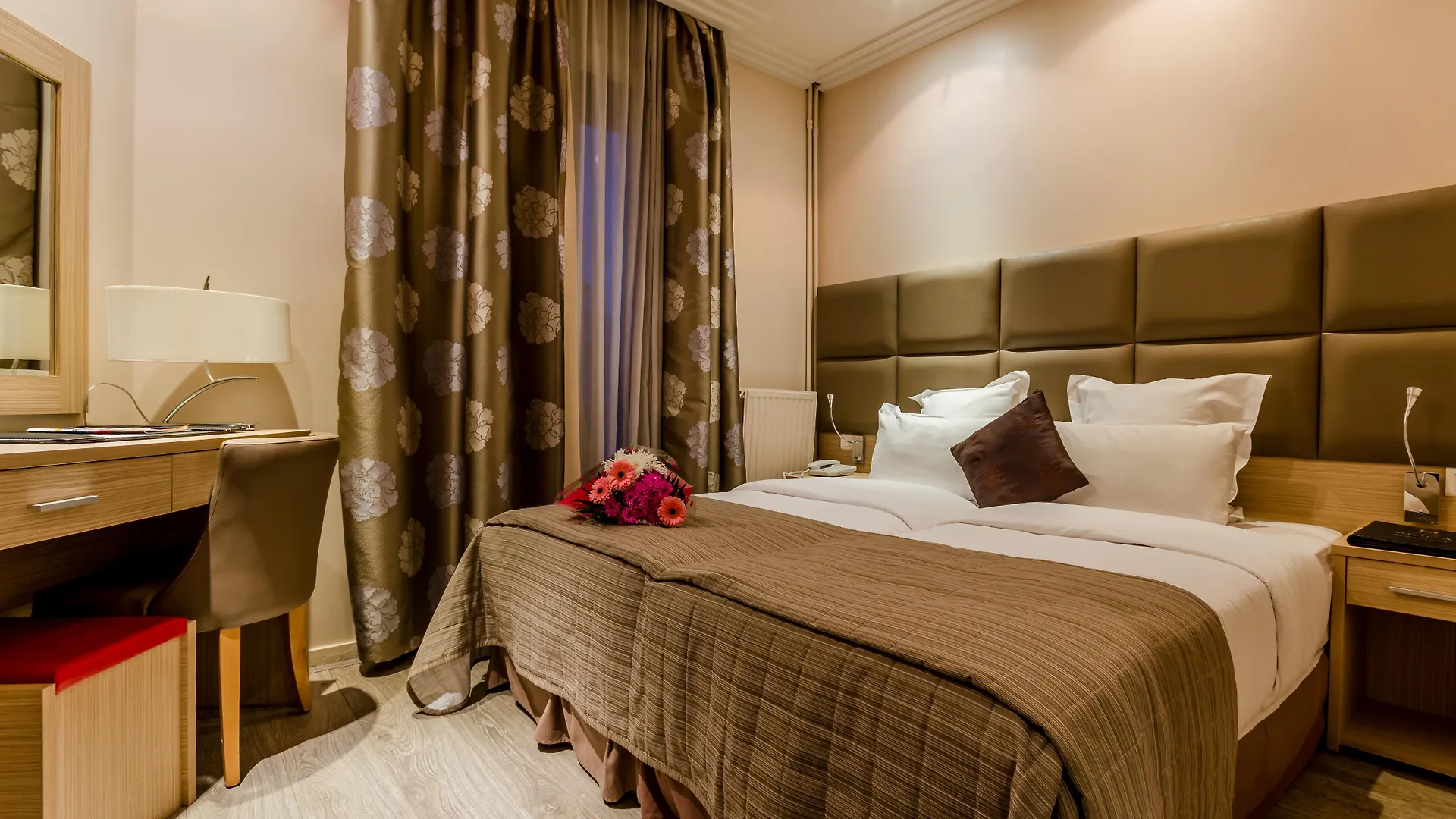 Hotel Riviera Renovated Parigi