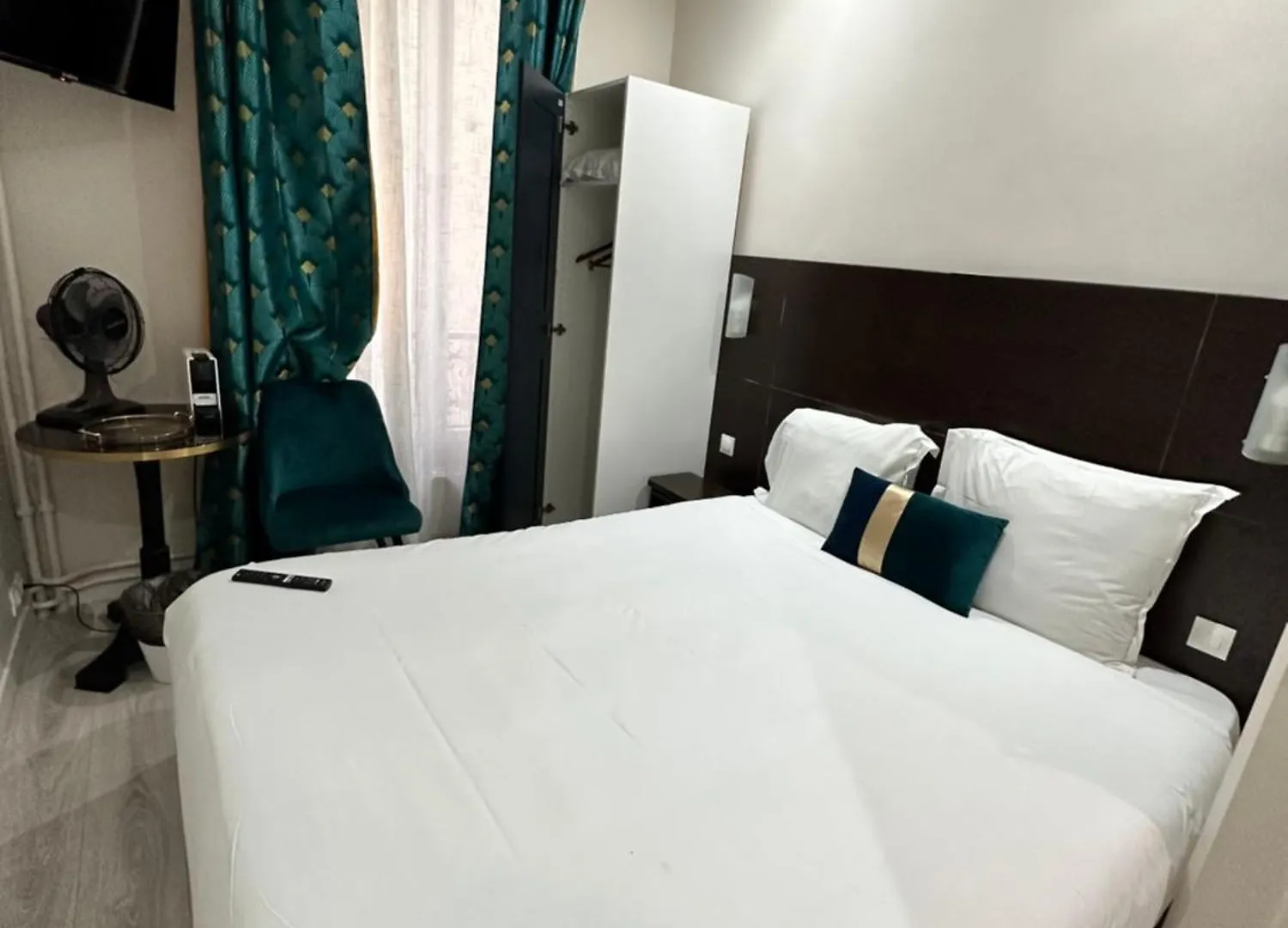Hotel Riviera Renovated Paris