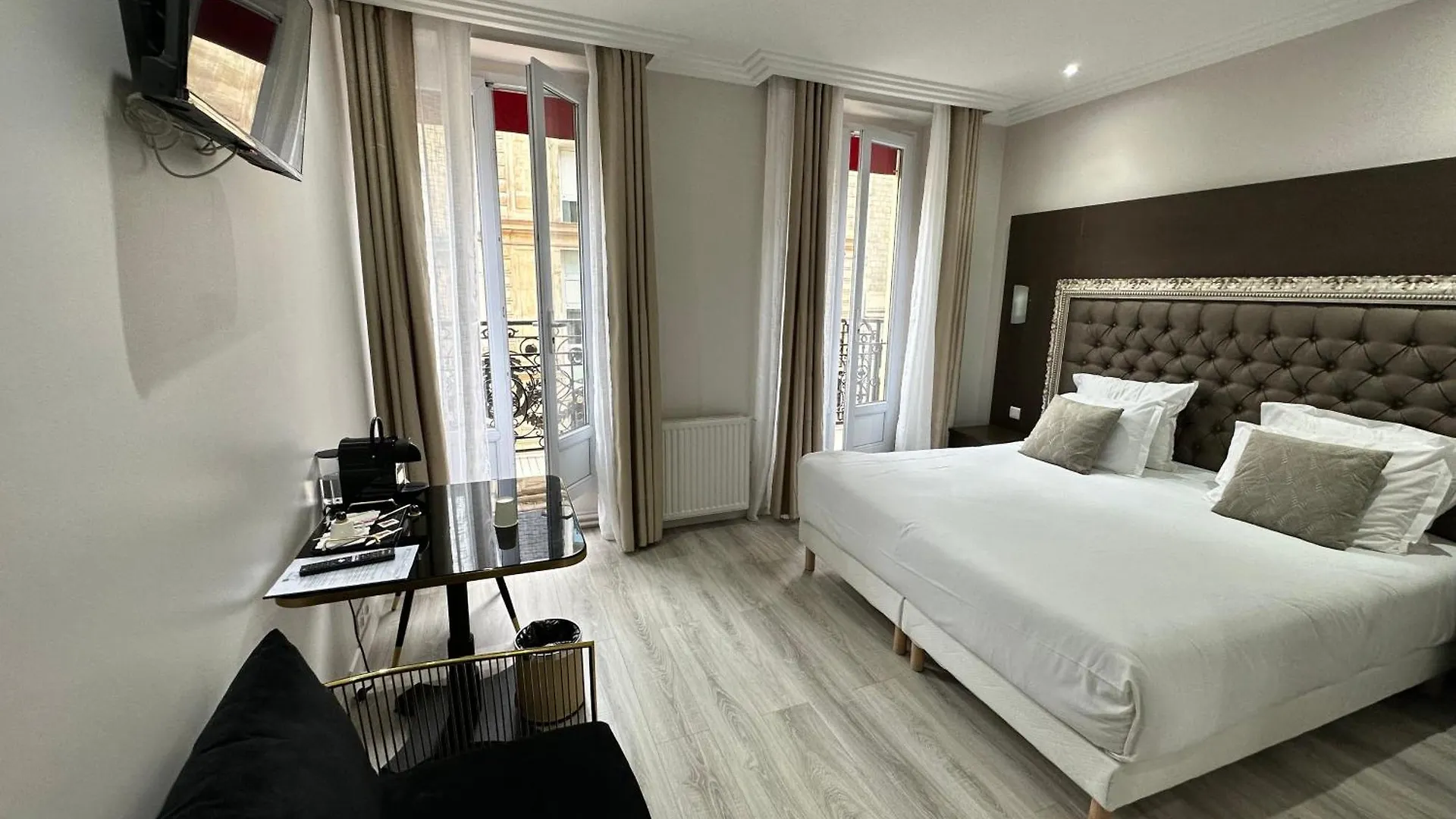 Hotel Riviera Renovated Paris