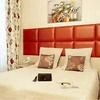 Hotel Riviera Renovated Paris 3*,